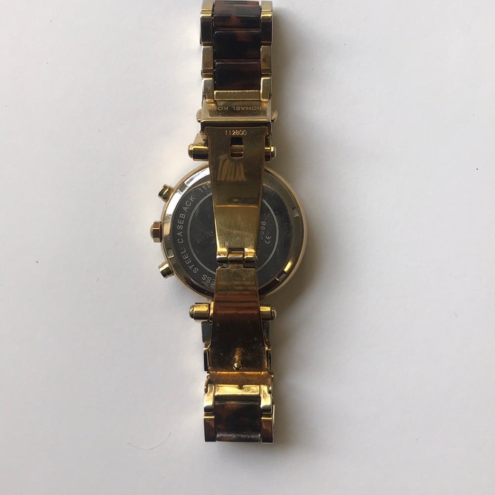 Michael Kors Park Tortoise Shell Watch - Picture 3 of 6